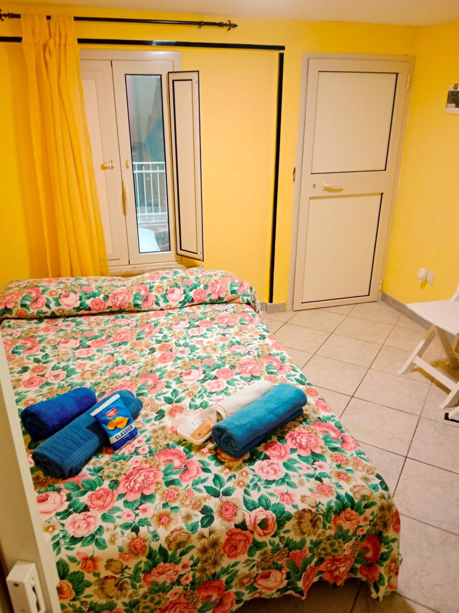 Independent Room Near Ortigia Island Syracuse Exterior foto